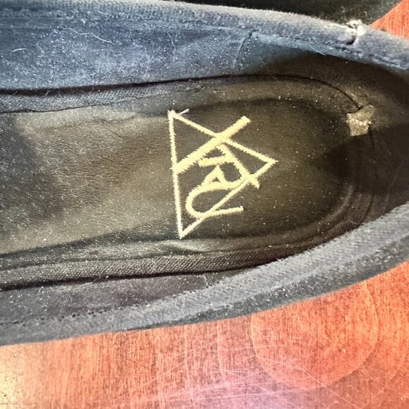 Vintage YRU Pug with Glasses Black Suede Flats Size 7.5 - Picture 5 of 11